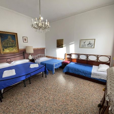 Princess Guest House Canal View Venice Exterior photo