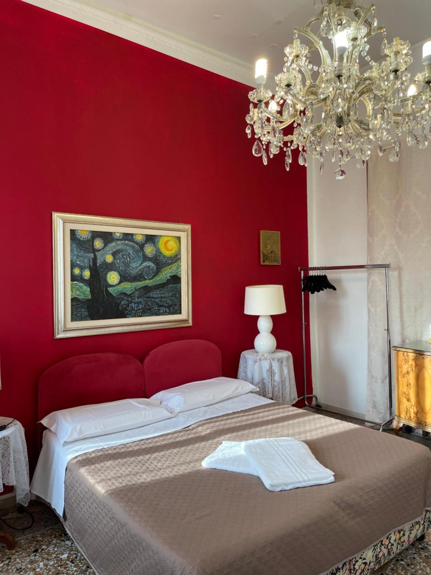 Princess Guest House Canal View Venice Exterior photo