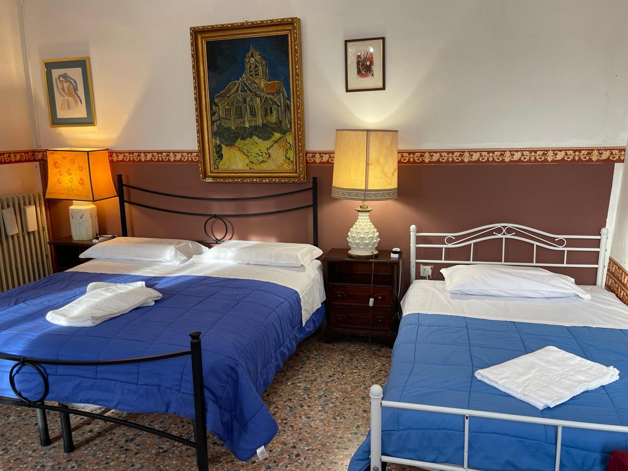 Princess Guest House Canal View Venice Exterior photo