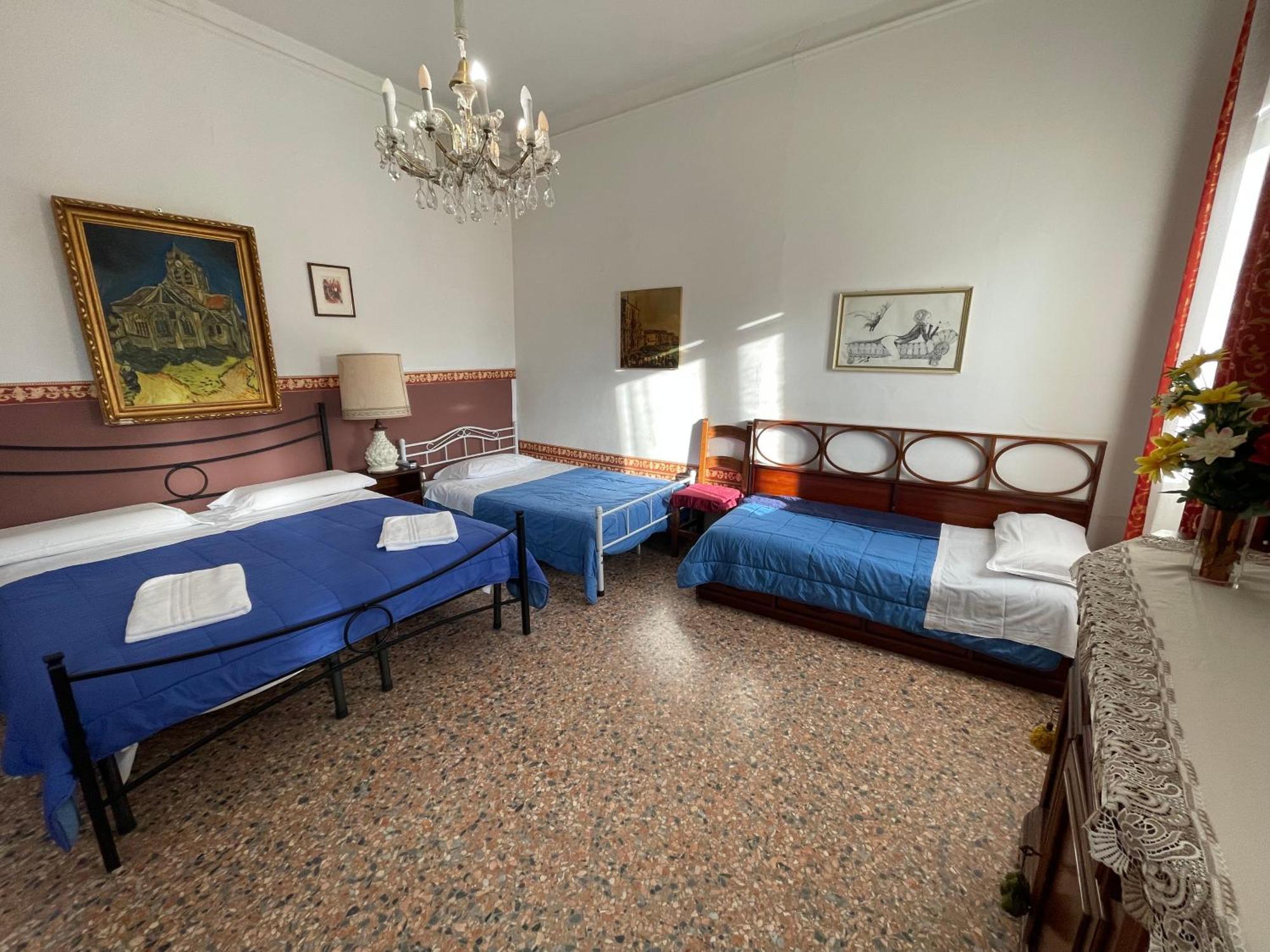 Princess Guest House Canal View Venice Exterior photo