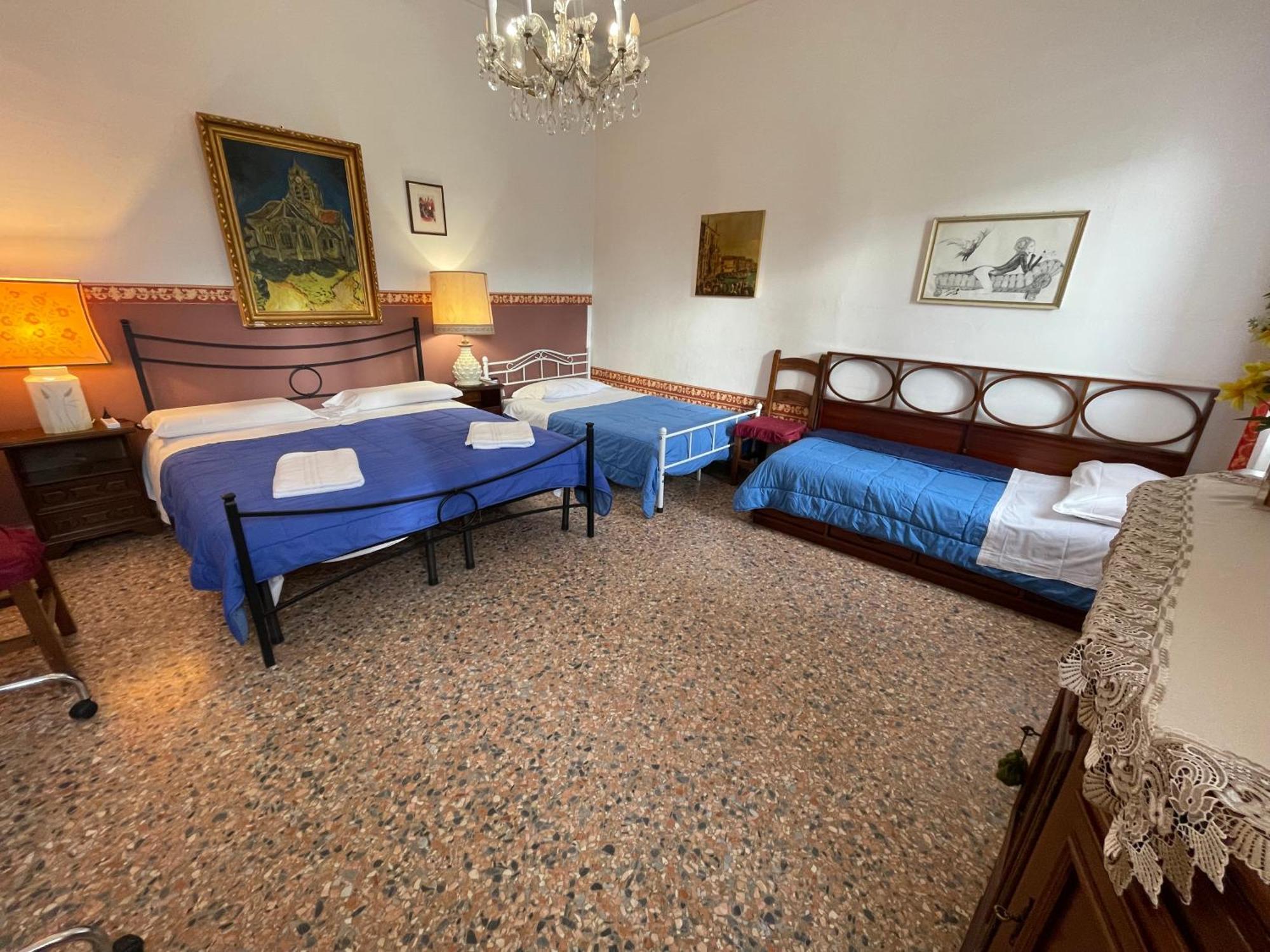 Princess Guest House Canal View Venice Exterior photo