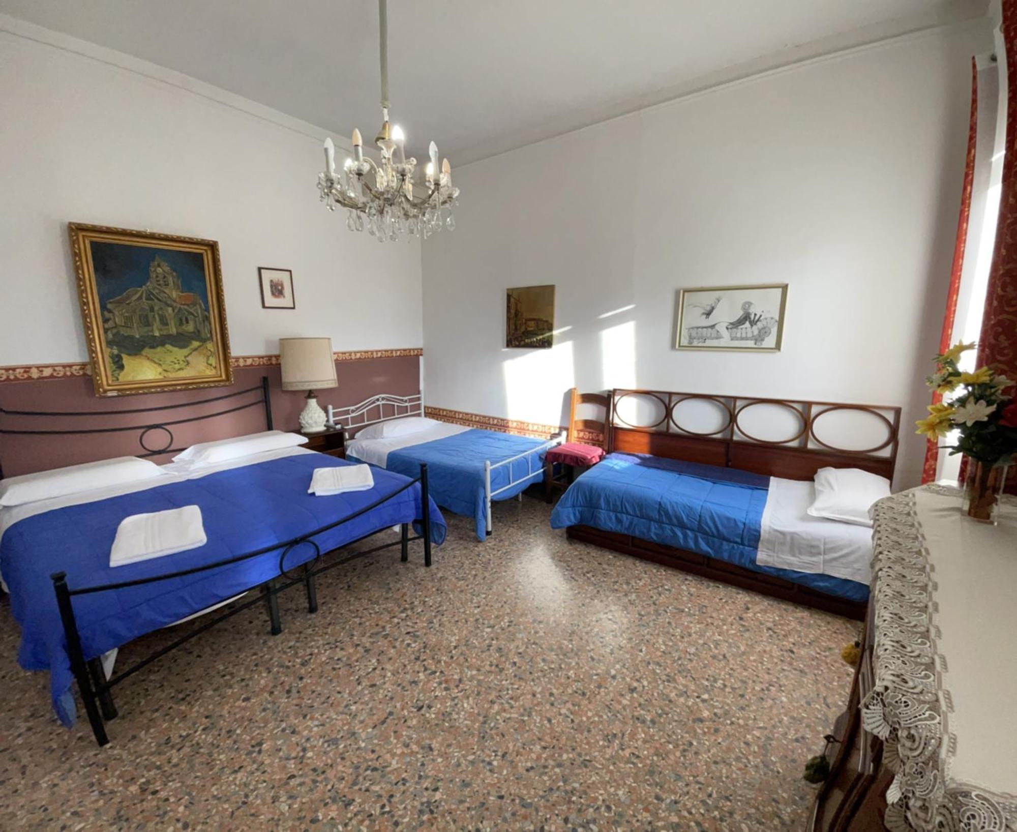 Princess Guest House Canal View Venice Exterior photo