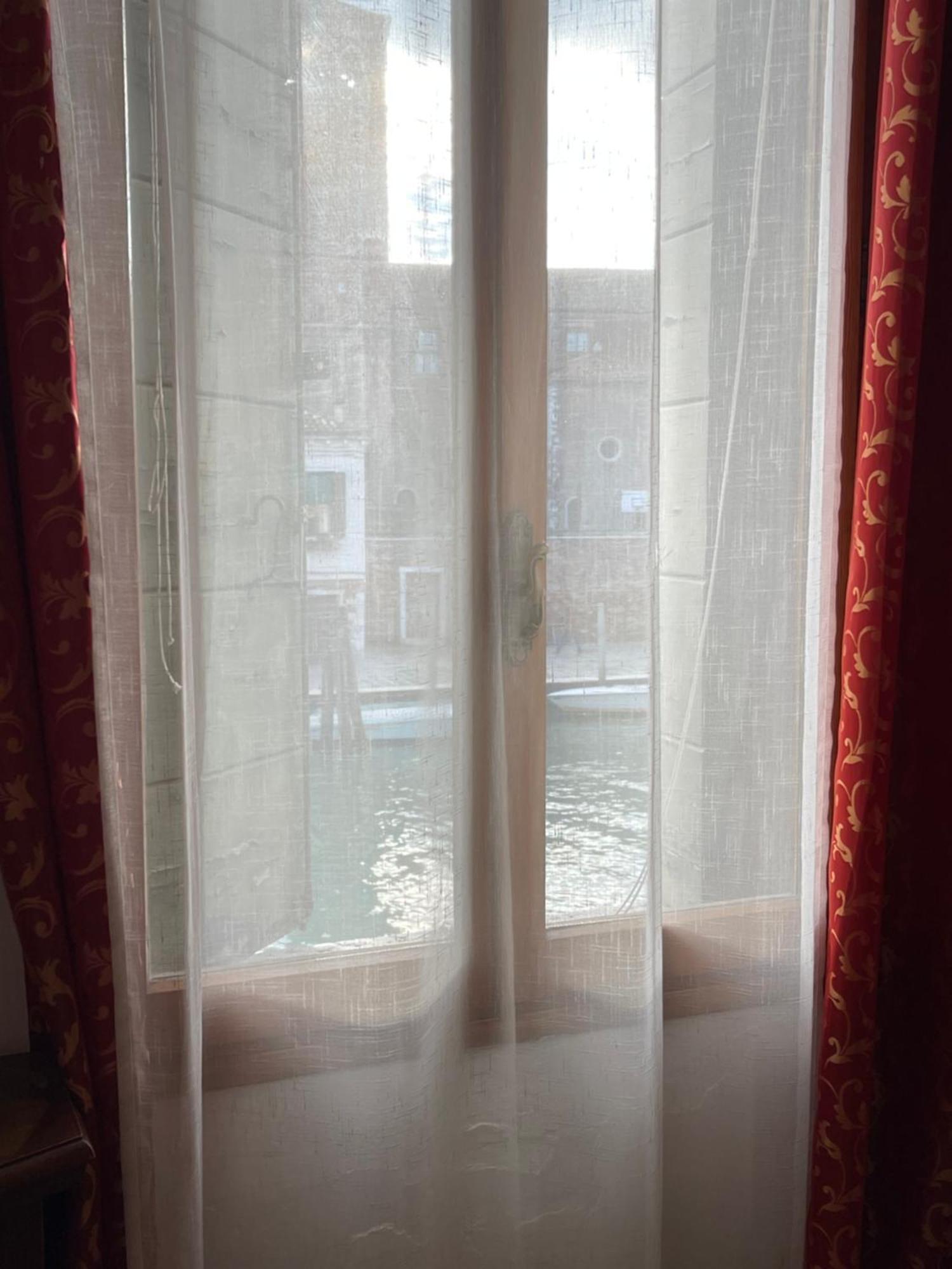 Princess Guest House Canal View Venice Exterior photo