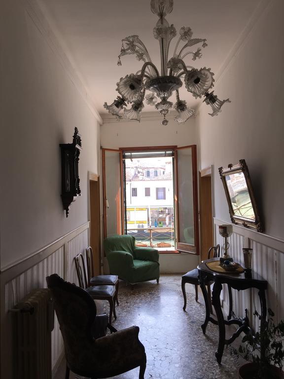Princess Guest House Canal View Venice Exterior photo