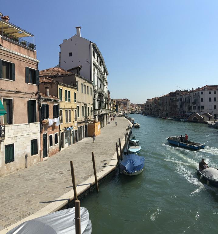 Princess Guest House Canal View Venice Exterior photo