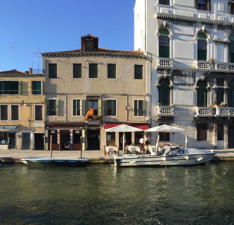 Princess Guest House Canal View Venice Exterior photo